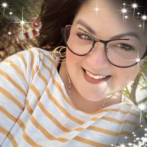 Meet your Posher, Denise